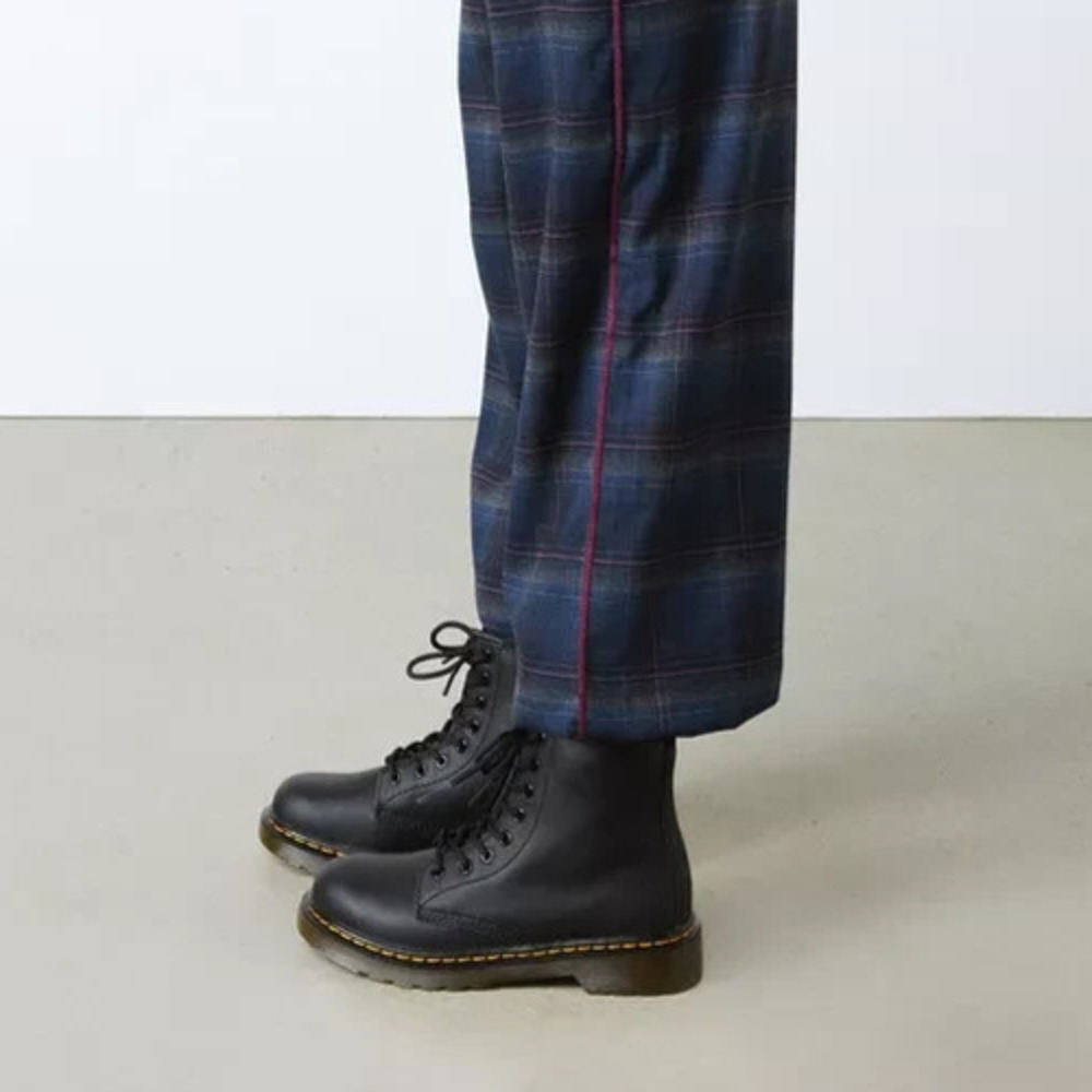 Dr. Martens Junior 1460 Softy T Black Leather Lace-Up Side Zip Boots Kids Size 2 - Picture 2 of 14